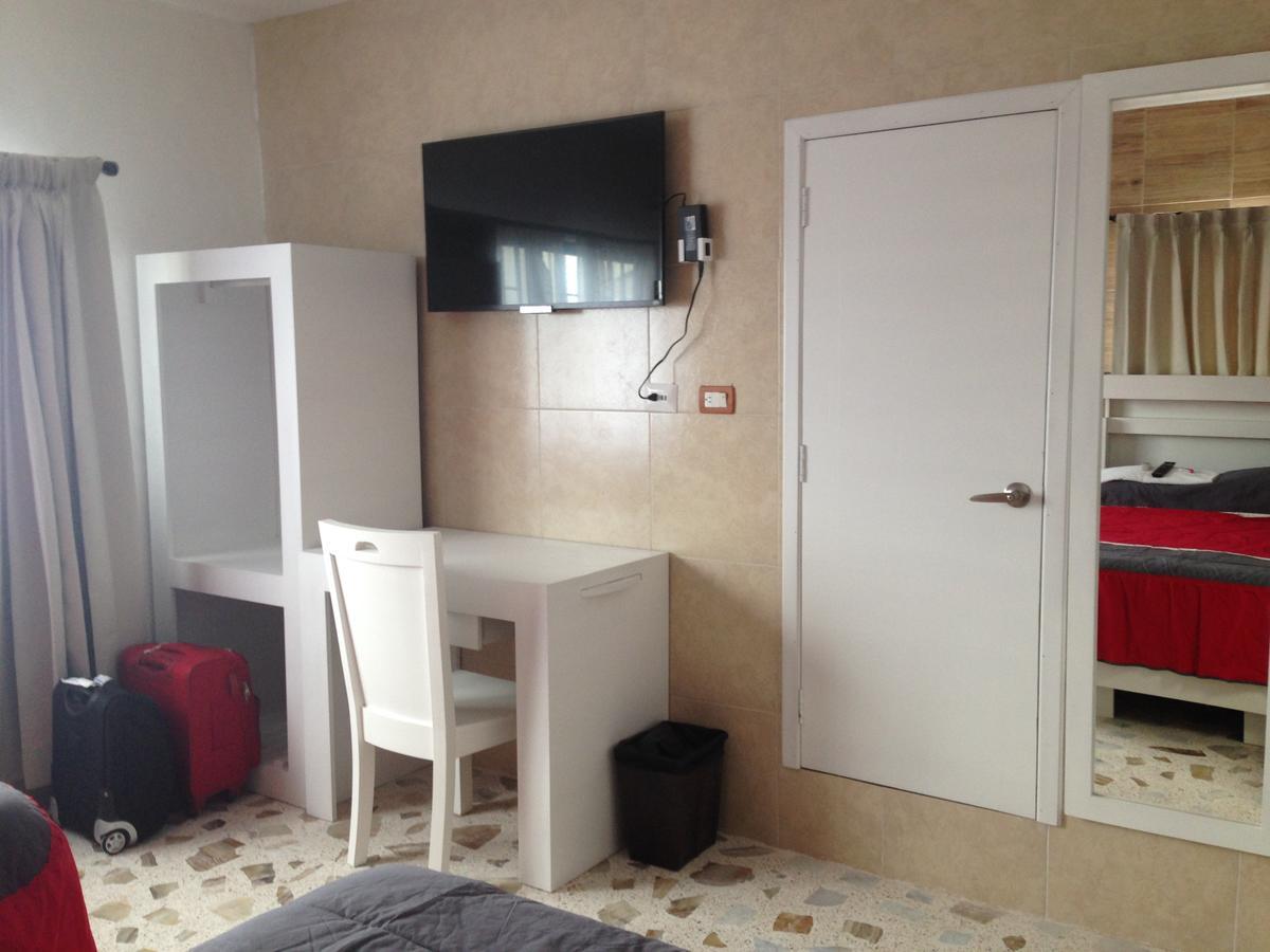 Hotel Claudia Macuspana المظهر الخارجي الصورة