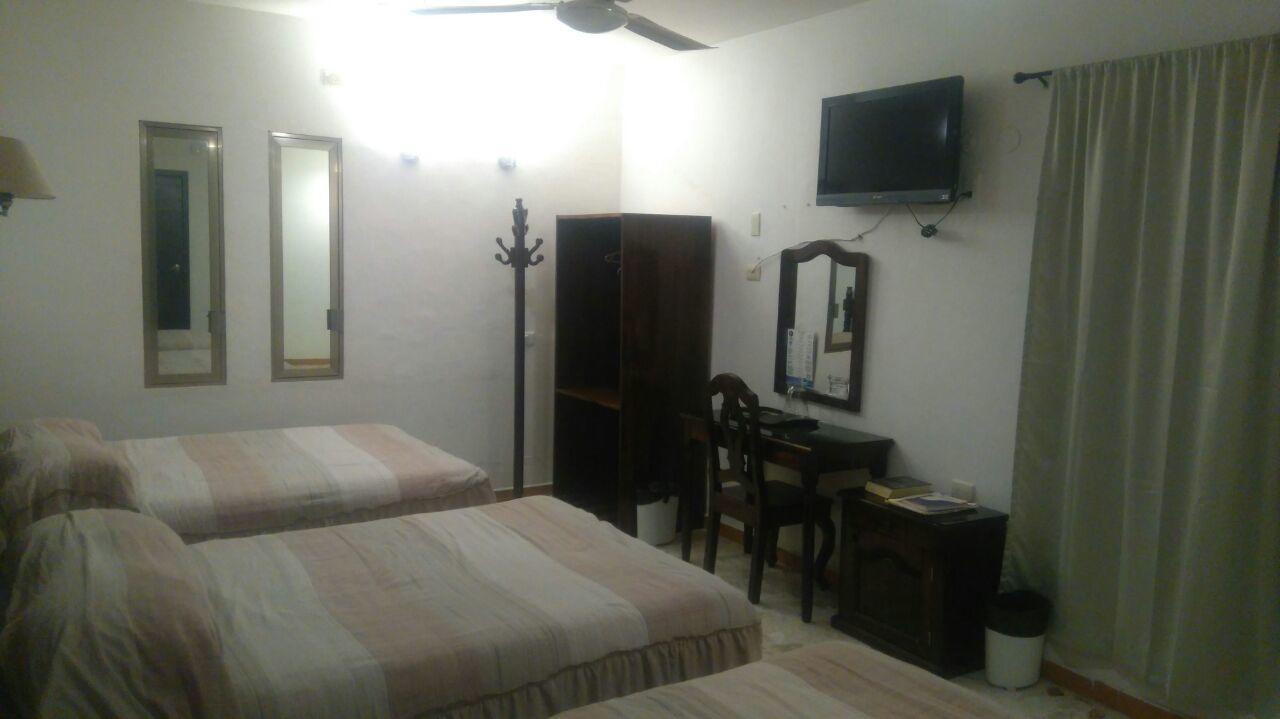 Hotel Claudia Macuspana المظهر الخارجي الصورة